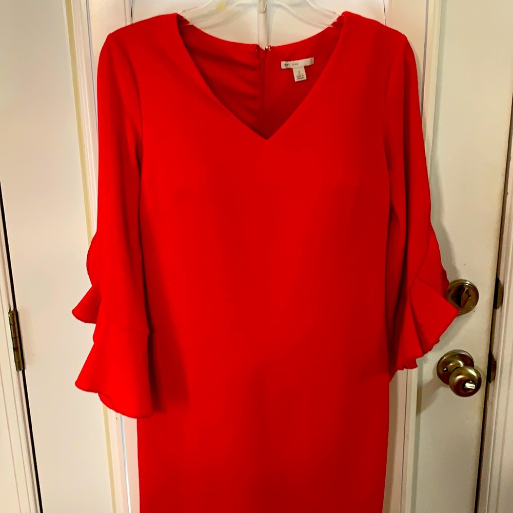 Size 2. Barely worn. Tiny thread blemish. Handwash
